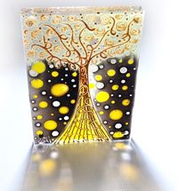 mariamarachowska-tree-yellow-glassart-2021-3